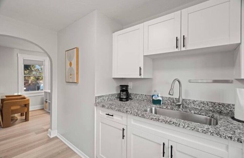 United Central Apartment | Stylish Boho Charm: Walk to Central Ave Beaches