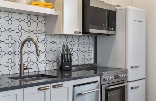 Sandusky Condo | Stylish Boutique Style Condo