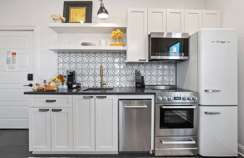 Sandusky Condo | Stylish Boutique Style Condo