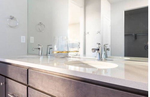 Northfield House | Stylish brand new Central Park, Denver Entire Home
