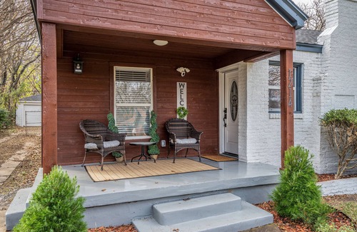 Oak Cliff House | Stylish Bungalow near Bishop Art by RelaxSTR