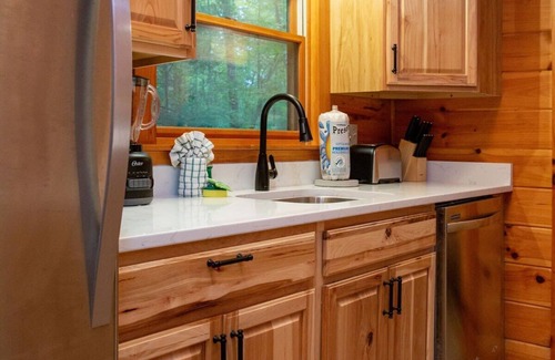 Gatlinburg - Pigeon Forge Cabin | Stylish Cabin Near Pigeon Forge