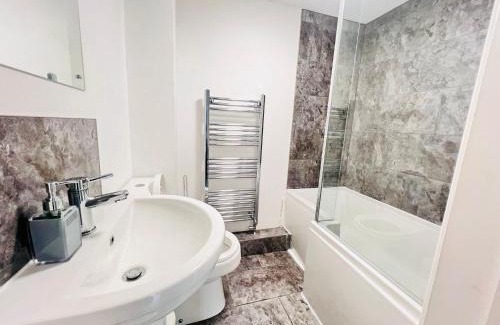 Cambridge Apartment | Stylish Cambridge Apartment with Garden