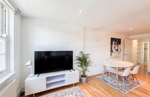 Camden Town Apartment | Stylish Camden Apartment K6