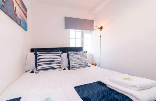 Castle Donington Apartment | Stylish & Central 2 bedroom apartment - Fast WiFi