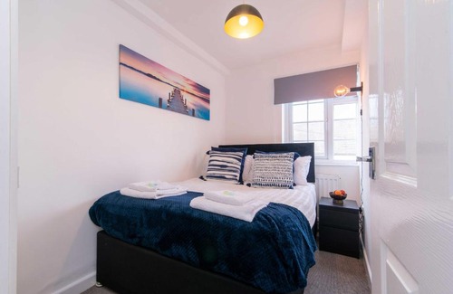 Castle Donington Apartment | Stylish & Central 2 bedroom apartment - Fast WiFi