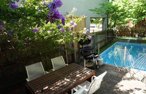 St Kilda Apartment | Stylish, Central, 3-Bedroom, 2-Bath Apartment in St Kilda with pool & trampoline
