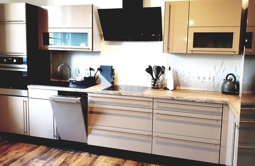Solingen Apartment | Stylish central apartment for 6-7 people