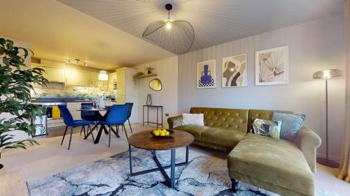 Copers Cope Apartment | Stylish Central Apartment