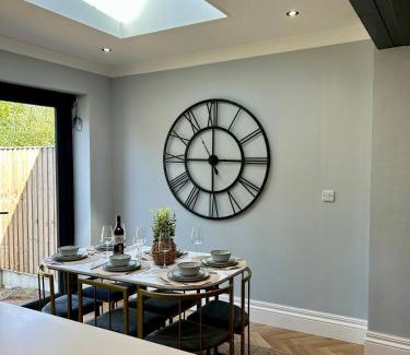Norwich House | Stylish Central Norwich Stay Sleeps 6 Free Parking