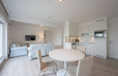 Knokke Apartment | Stylish City-View Retreat
