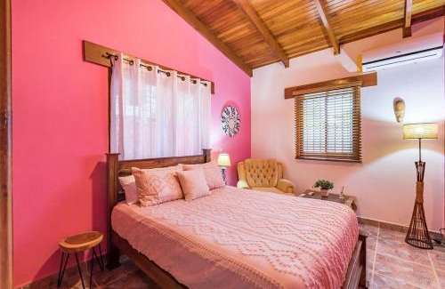 Barrio Las Parcelas House | Stylish Colorful & Cozy Tropical Private Bedroom