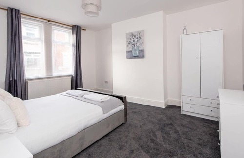 Murton Apartment | Stylish Comfort 2-Bedroom in Murton