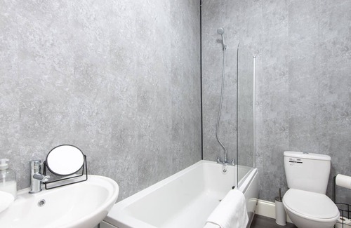 Murton Apartment | Stylish Comfort 2-Bedroom in Murton