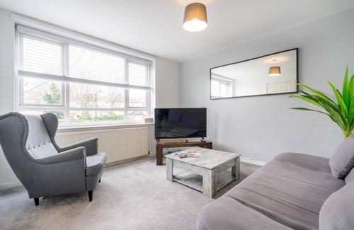 Sheffield City Centre House | Stylish & Comfortable 3BR Spacious Home w/Parking