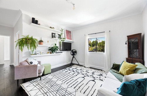 Lewisham Apartment | Stylish, comfortable inner west 2 bedroom home with parking