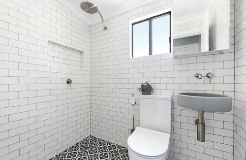 Lewisham Apartment | Stylish, comfortable inner west 2 bedroom home with parking