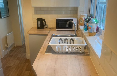 Portswood House | Stylish Comfotabe Riverside Cottage