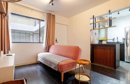 Doctores Apartment | Stylish, connected and accessible interior.