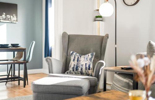 Bournemouth House | Stylish & Convenient 4BR House w/Garden & Parking