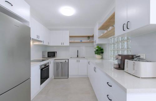 Coorparoo Apartment | Stylish Coorparoo Getaway