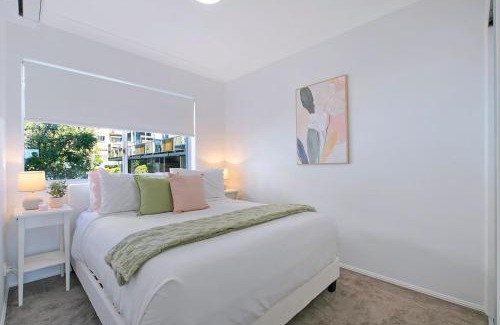 Coorparoo Apartment | Stylish Coorparoo Getaway