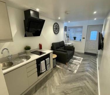 Swindon Apartment | Stylish & Cosy 1 Bed Apartment