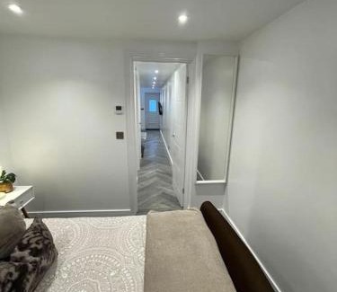 Swindon Apartment | Stylish & Cosy 1 Bed Apartment