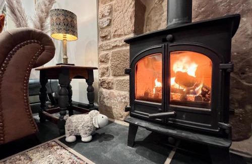Penrith House | Stylish & cosy barn minutes from the Lake District