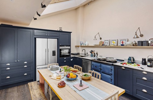 Dittisham Cottage | Stylish cottage, river views, contemporary interior, garden views, village