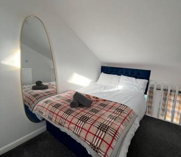 Bordesley Apartment | Stylish Cozy 5-Apartments - Birmingham Central