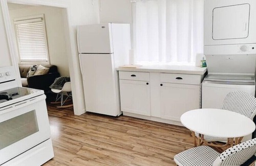 Riverside House | Stylish & Cozy Home in Dayton-Close to Everything!n