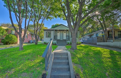 Oak Cliff House | Stylish Dallas Getaway Less Than 2 Miles to Bishop Arts!