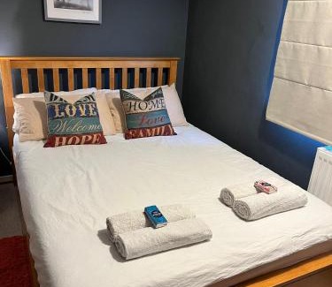 Headington House | Stylish Double Room in shared apartment in Oxfordshire