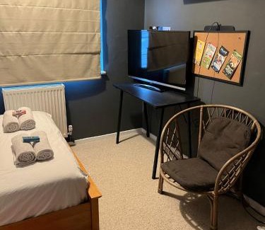 Headington House | Stylish Double Room in shared apartment in Oxfordshire