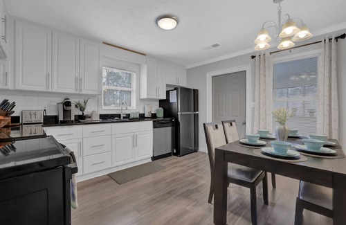 Norcross House | Stylish Duplex! New Remodel! Minutes from Atlanta!