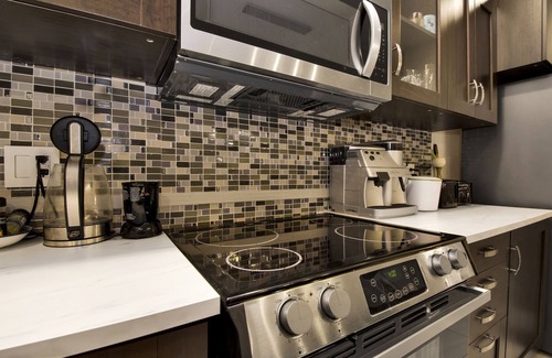 Sandy Hill House | Stylish east downtown house with easy river access