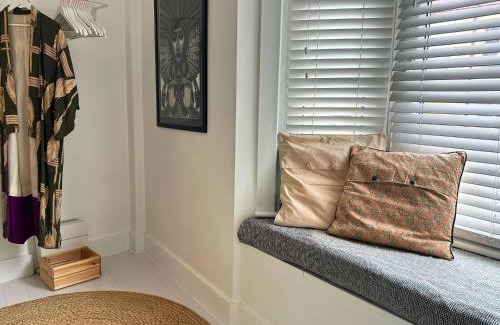 Brockley Apartment | Stylish Flat by Brockley Station & Goldsmiths