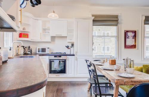 Weavers Apartment | Stylish flat in Shoreditch, Private Roof Terrace
