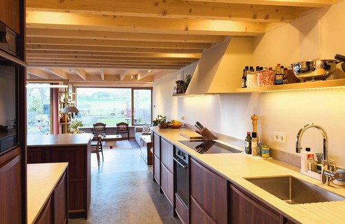 Amsterdam North House | Stylish freestanding Amsterdam house, great garden and meadow view. Remote work.