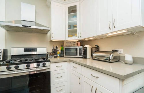 Fremont House | Stylish Fremont Retreat with Luxury Amenities