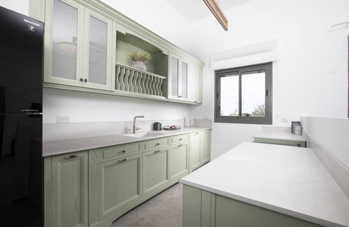 Nahariya Apartment | Stylish Garden Apartment near Akhziv Beach