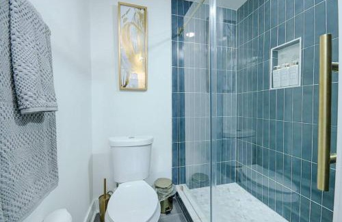Church Street House | Stylish getaway near ATL airport & downtown!