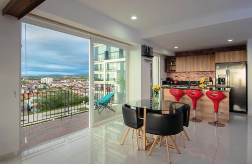 Fluvial Vallarta Apartment | Stylish Golden Beach View Apartmen