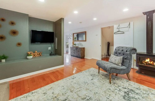 Gilroy House | STYLISH- GUEST HOUSE ON A BEAUTIFUL ESTATE