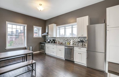 Brush Park Apartment | Stylish Heritage Apartment with an Outdoor Deck!