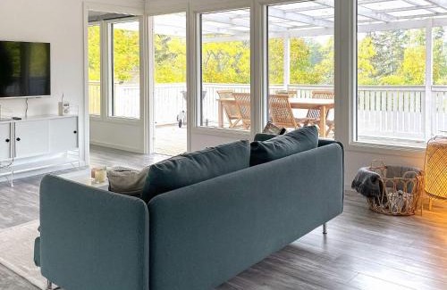 Storlinge House | Stylish Holiday Apartment on Oland
