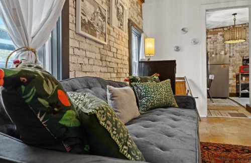 Limerick House | Stylish Home Close to Derby & Bourbon Trail Fun