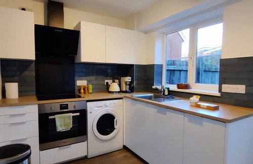 Swindon House | Stylish Home in the heart of Swindon's Old Town