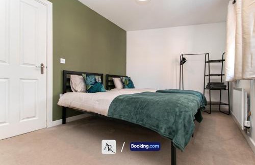 Colchester Apartment | Stylish House By AR Properties Short Lets & Serviced Accommodation Colchester